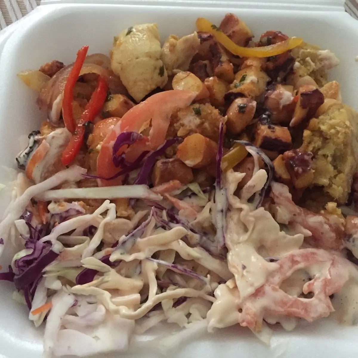 Mofongo Relleno de Pulpo En Salsa Criolla