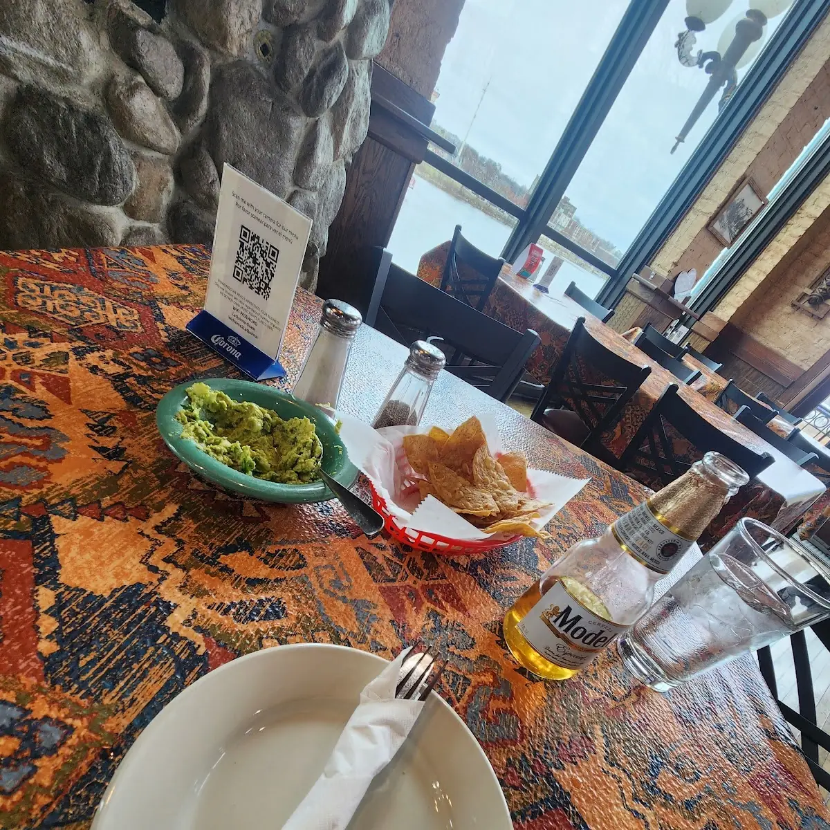 Guacamole & Chips