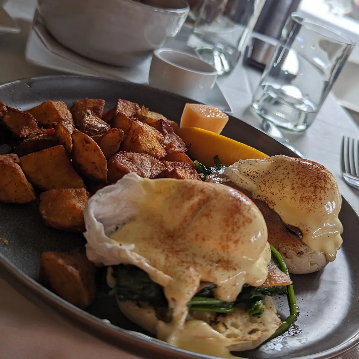 Smoked Salmon Benedict