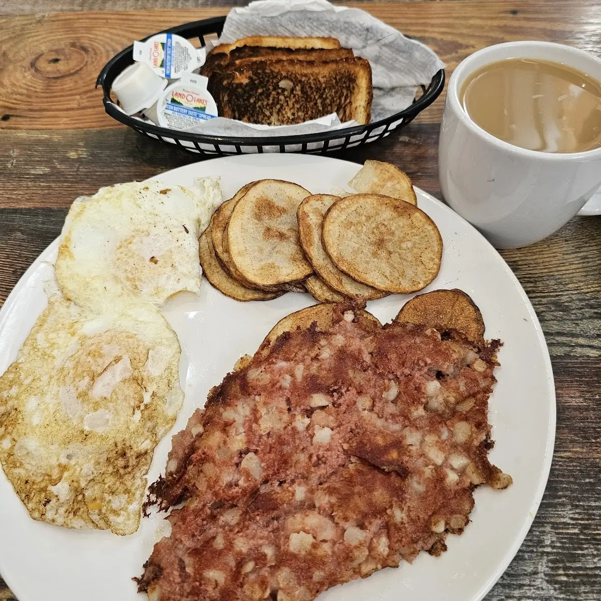 Corned Beef Hash & Eggs