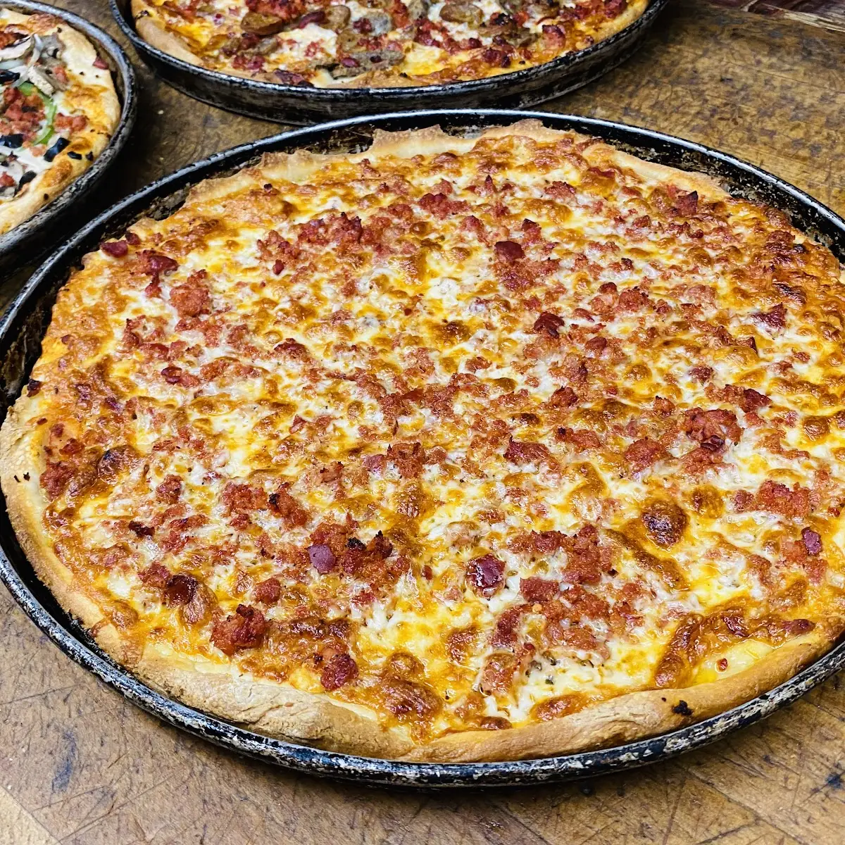 Pizza Jr's Mac-N-Cheese Pizza