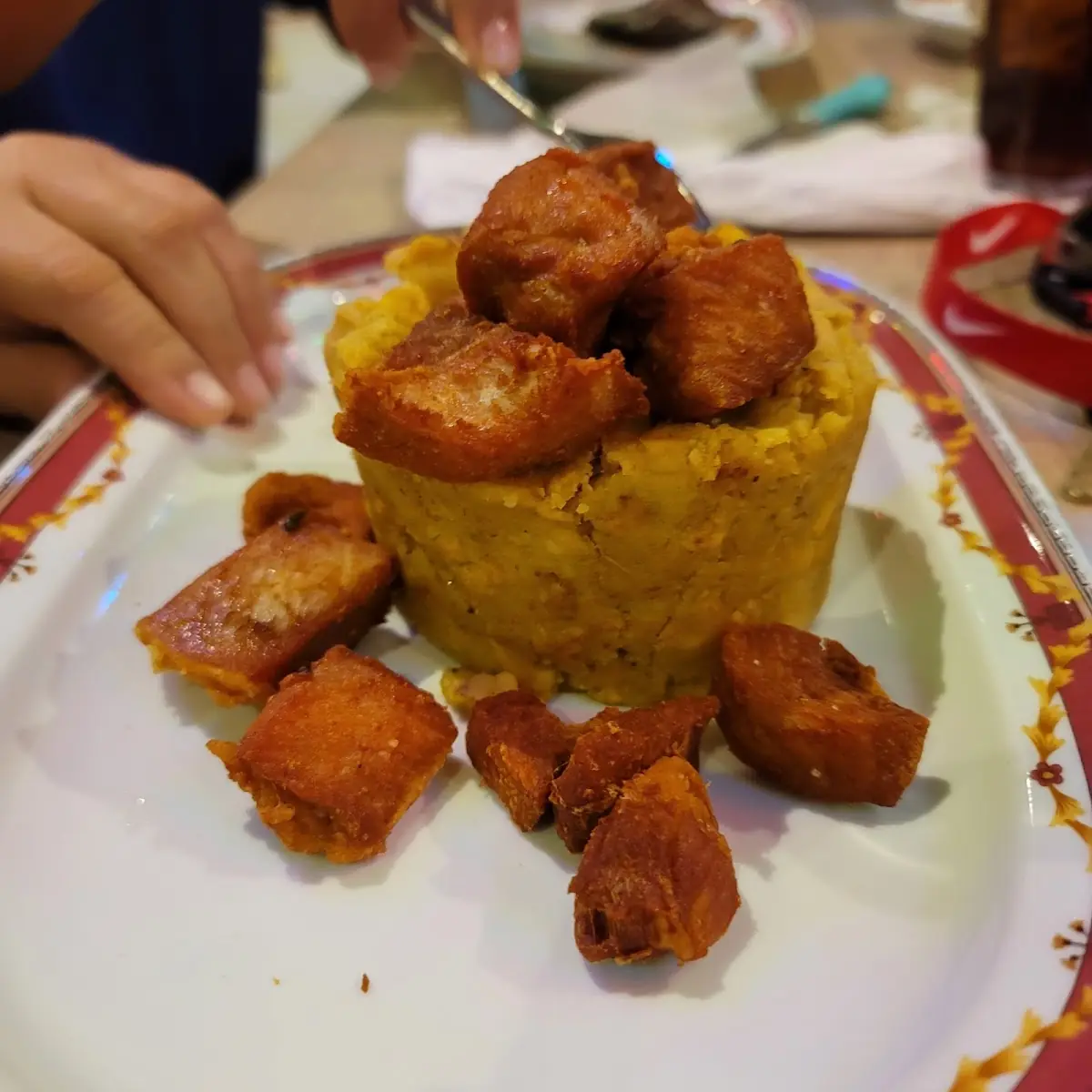 Mofongo Relleno De Carne Frita