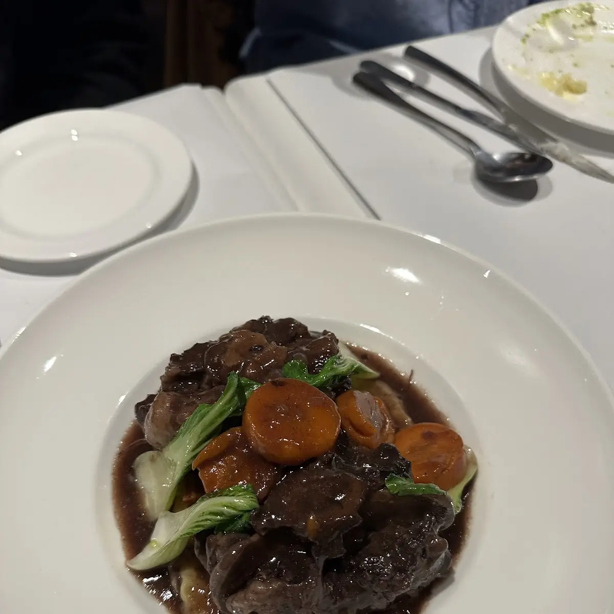 Queues de Boeuf Au Vin Rouge