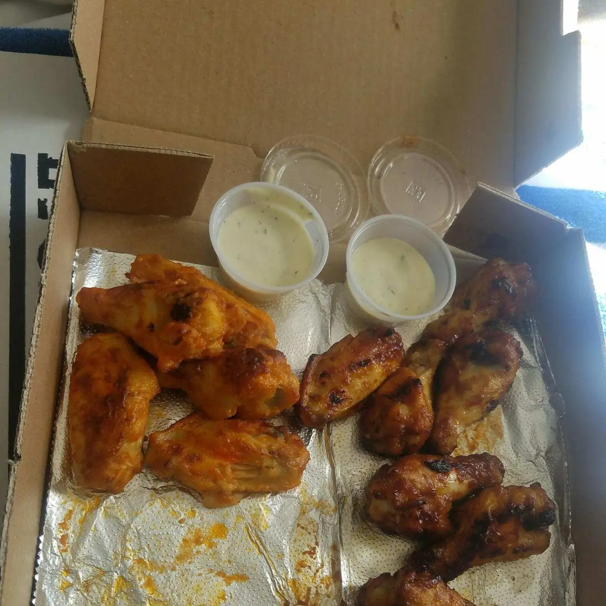 Buffalo & BBQ Wings