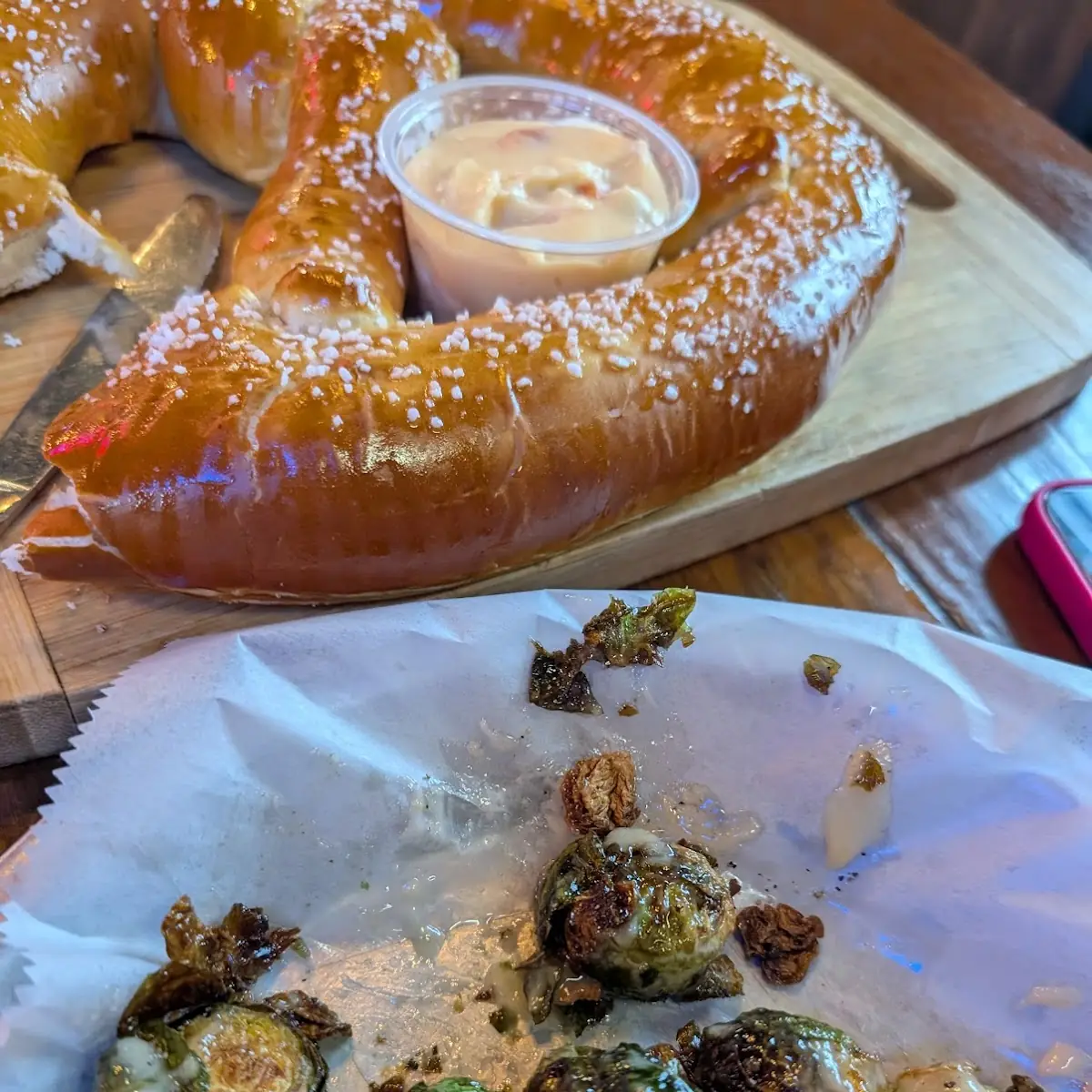 Jumbo Pretzel with Cheese