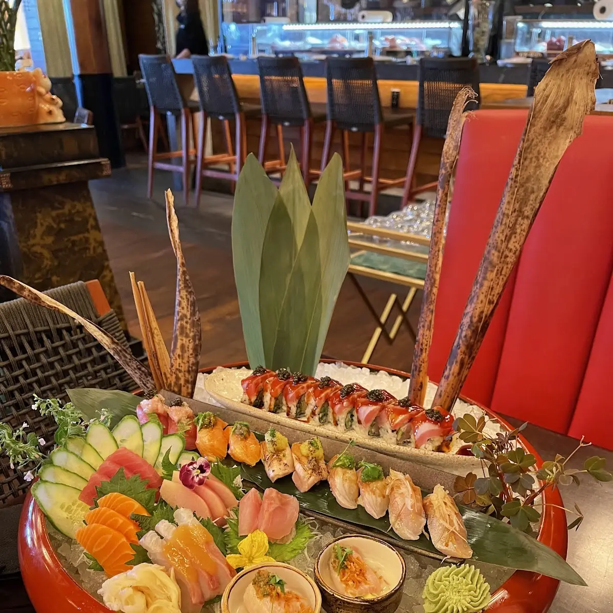 Grand Sushi & Sashimi Platter