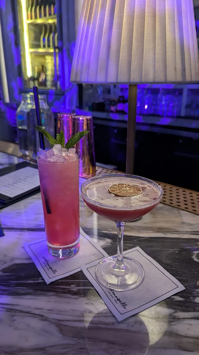 Cocktails, Mademoiselle Raw Bar + Grill