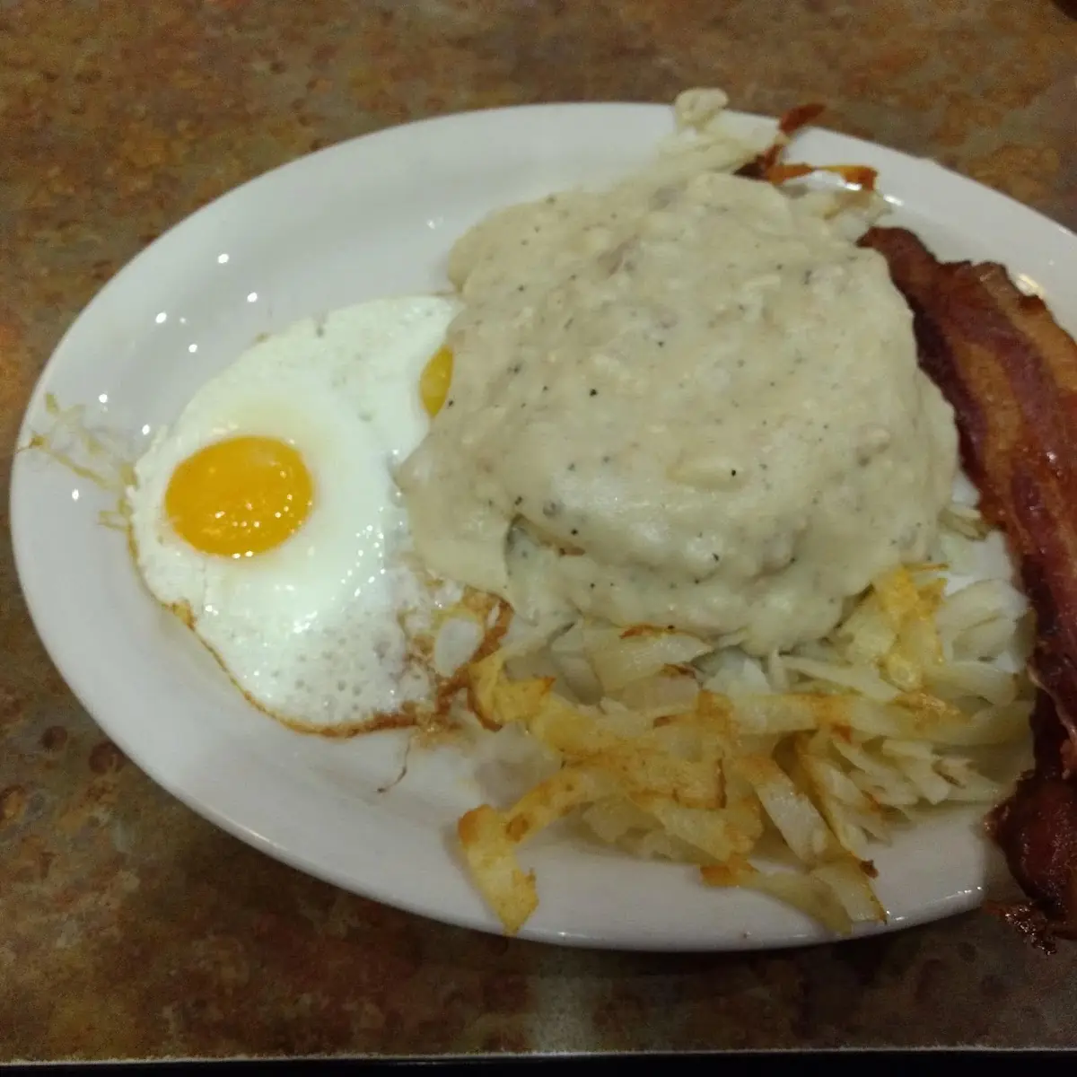 K Biscuits & Gravy with One Egg