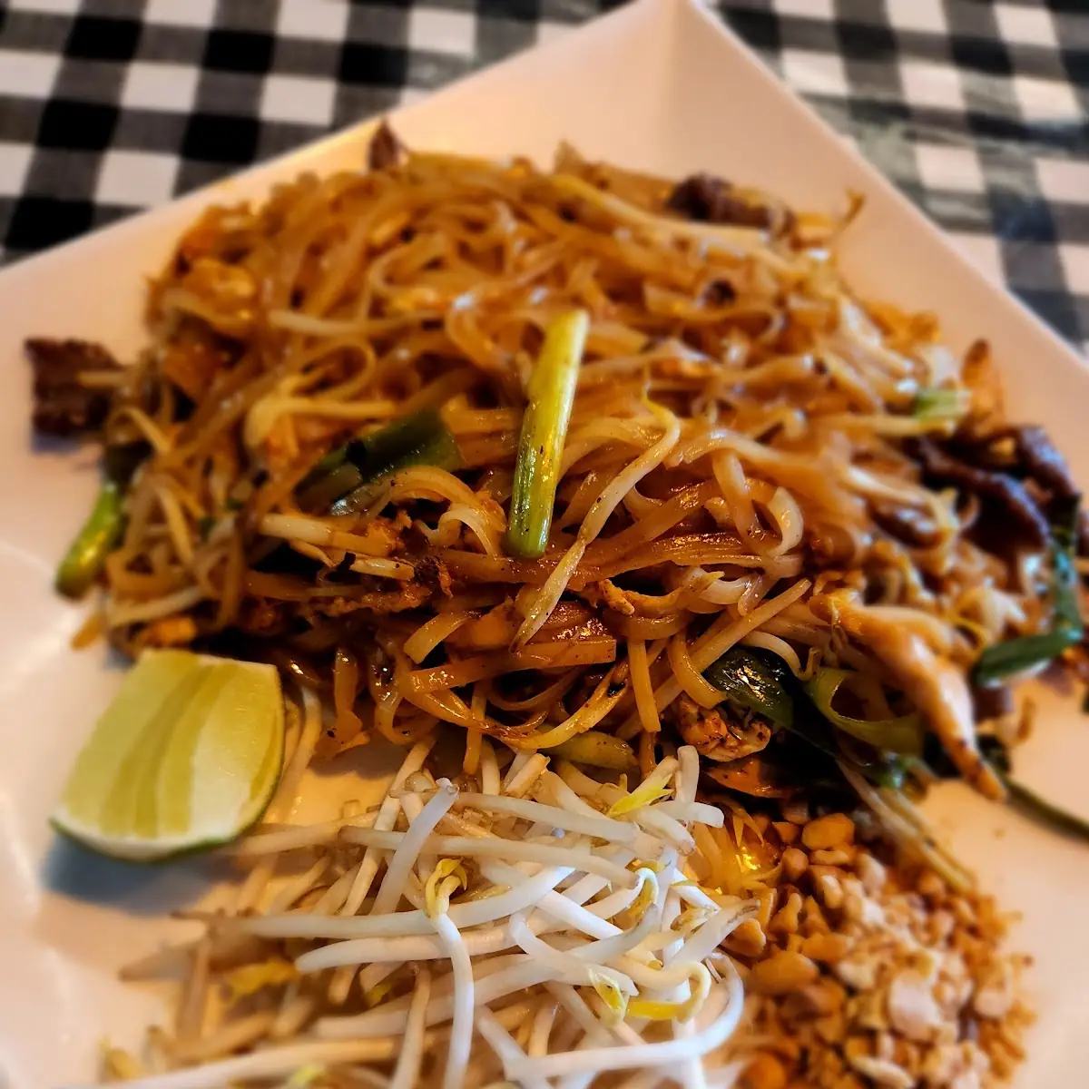 Ni Pad Thai