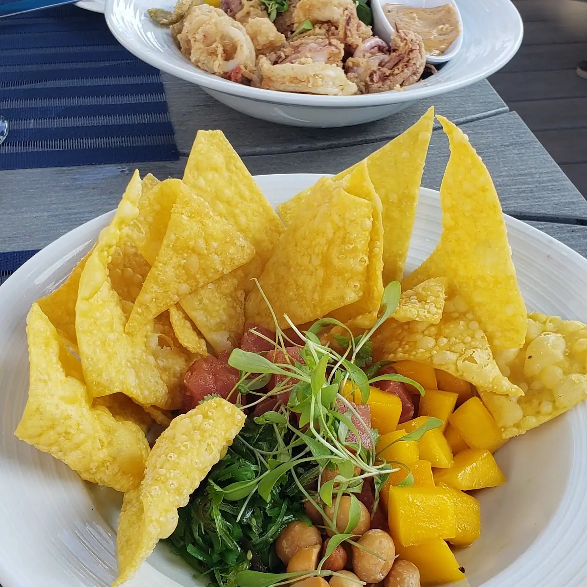 Latitudes' House Salad