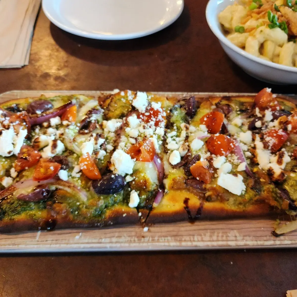 Mediterranean Pizza