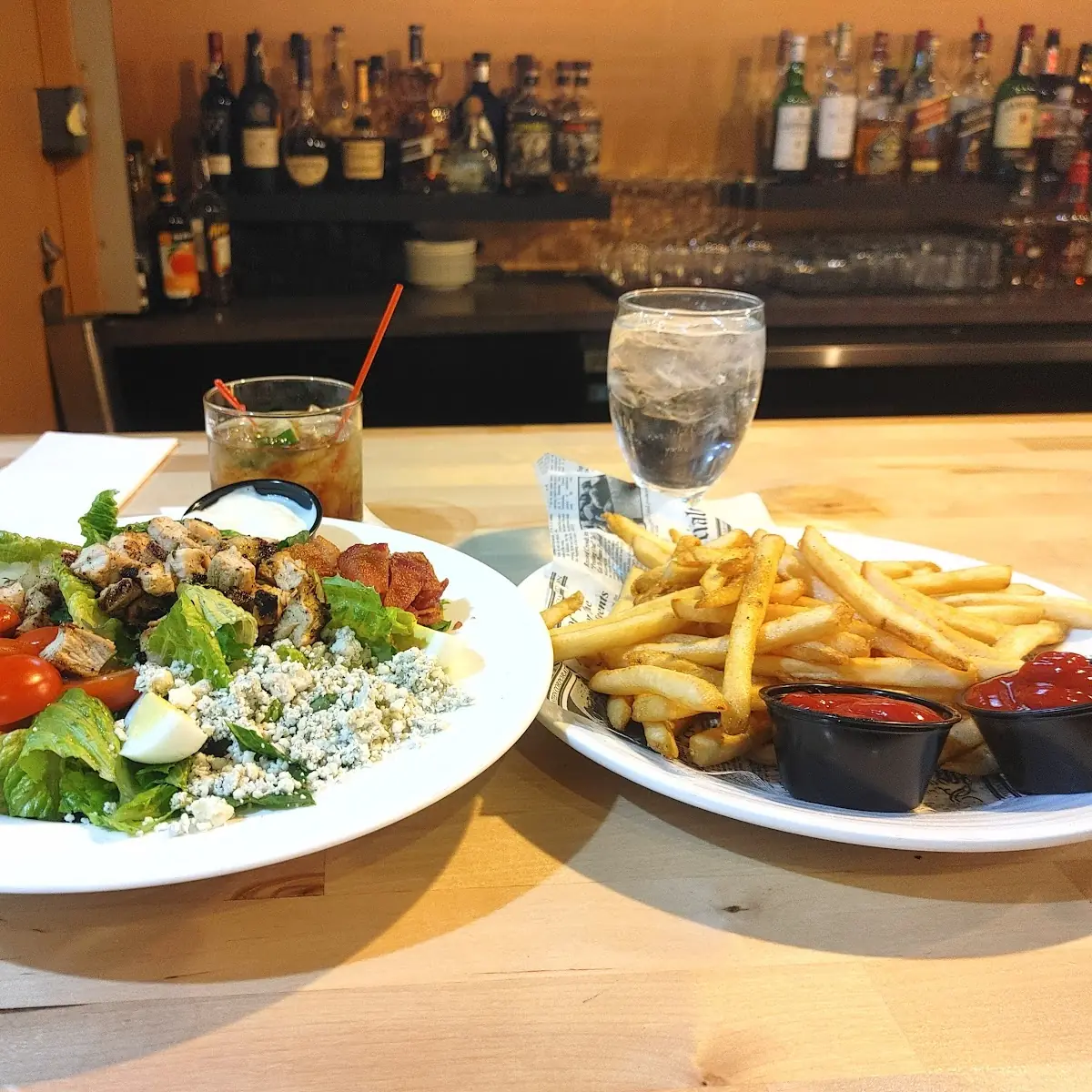 Fins House Salad