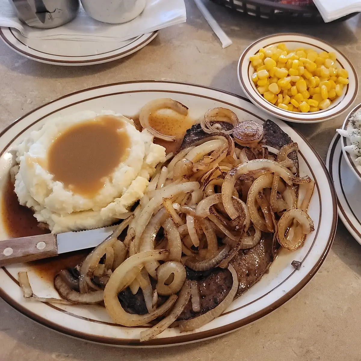 Liver & Onions with Mashed Potatoes and Carrots
