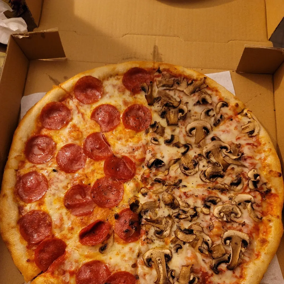 Large Pepperoni and Mushroom Pizza
