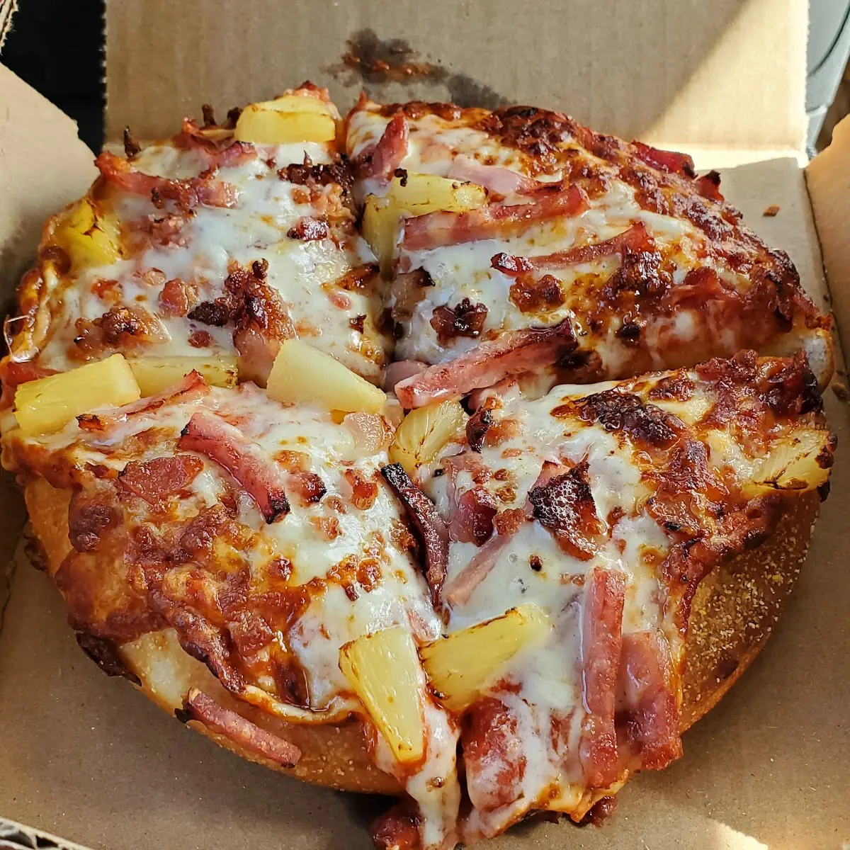 Hawaiian Pizza