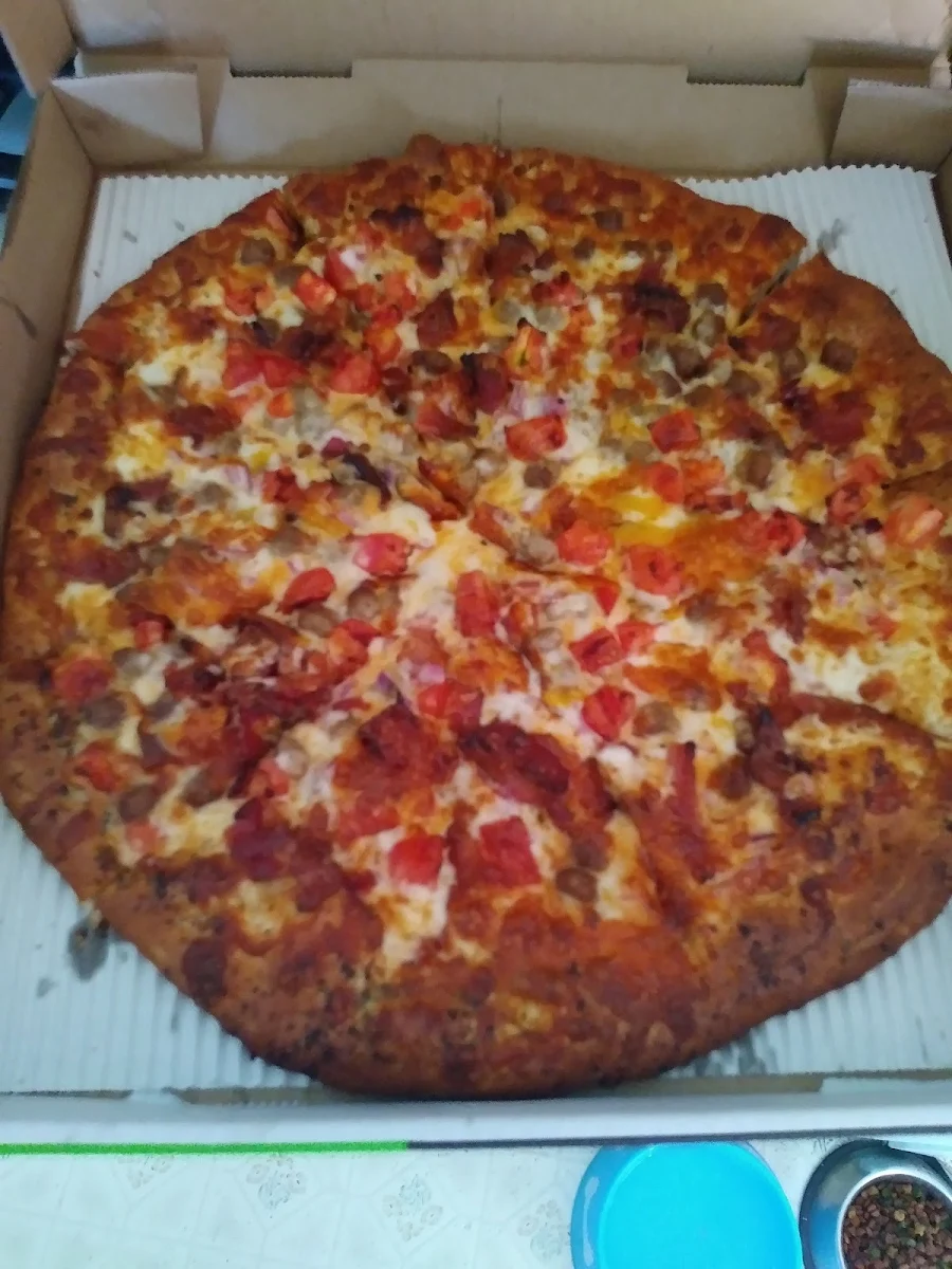 Bacon Cheeseburger Pizza