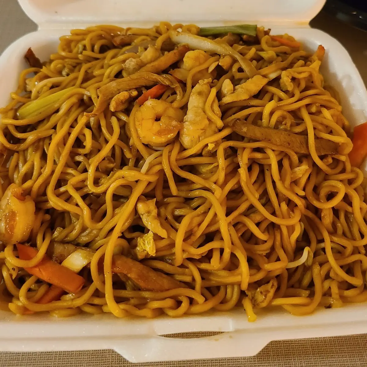 House Special Lo Mein