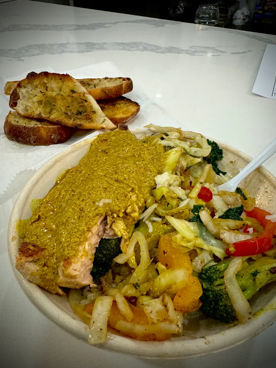Curry Salmon Rice Bowl