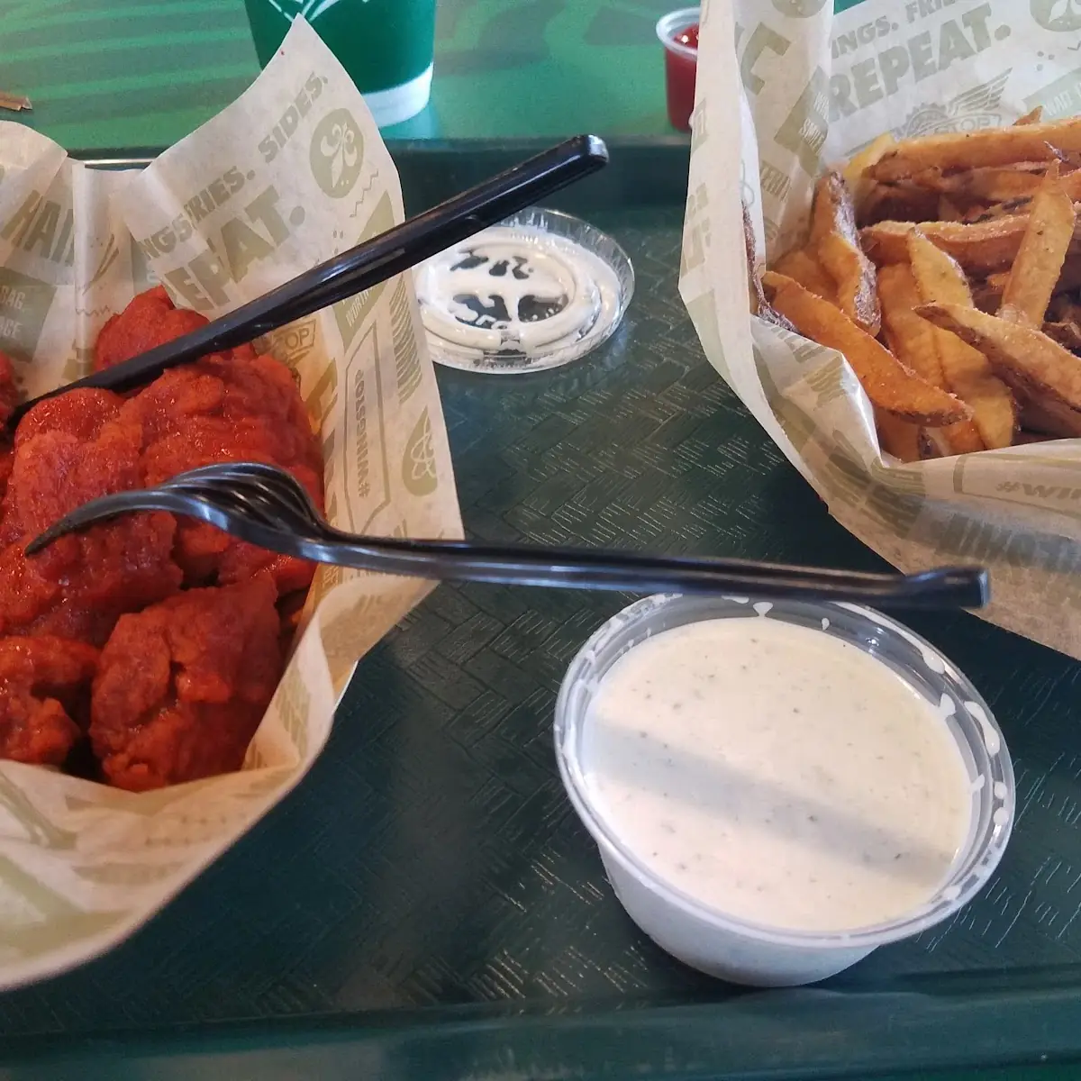Boneless Chicken Wings with Fries