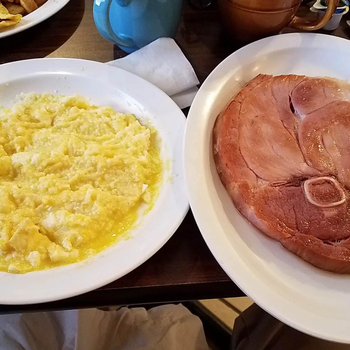 Grits Eggs and Ham Steak