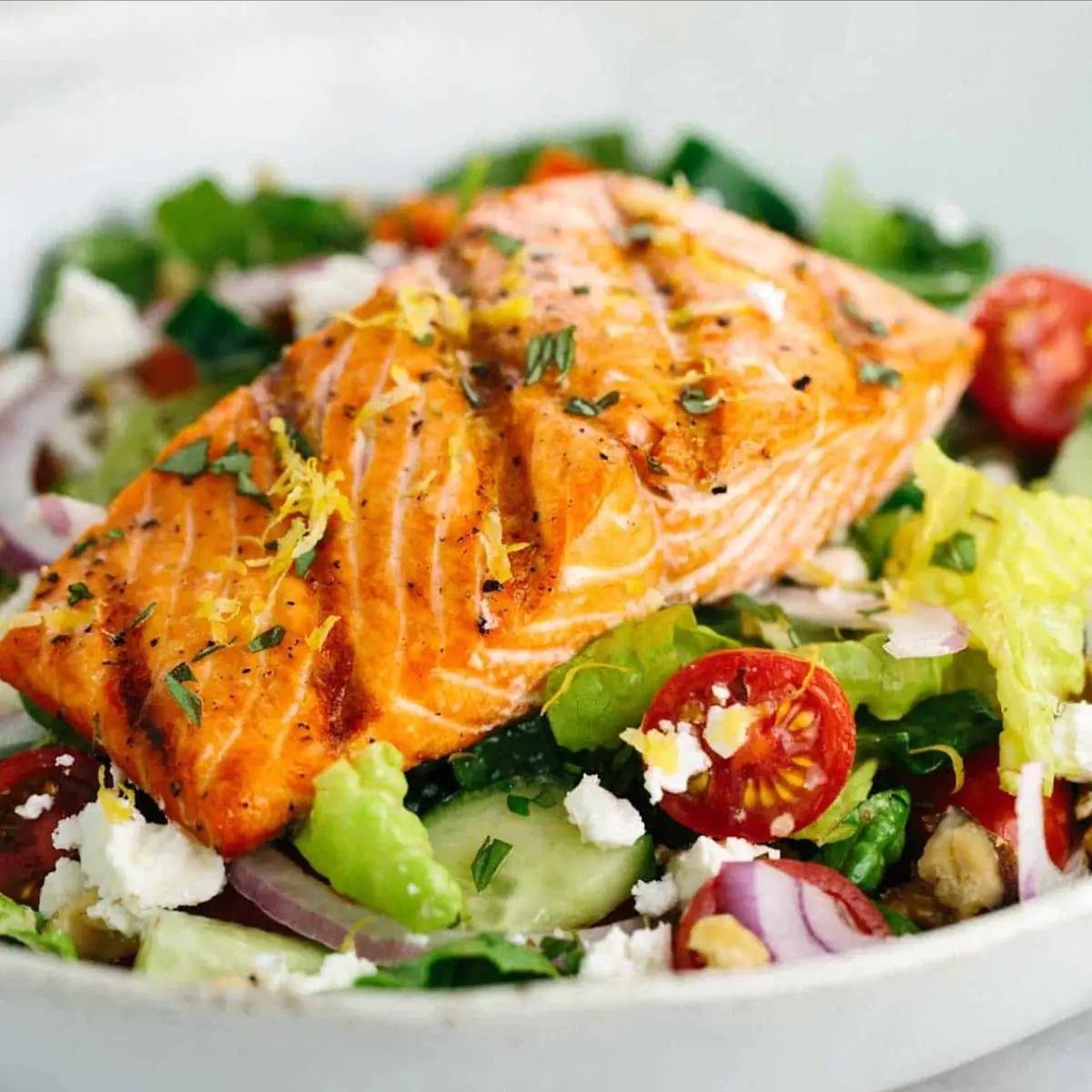 Grilled Salmon Salad