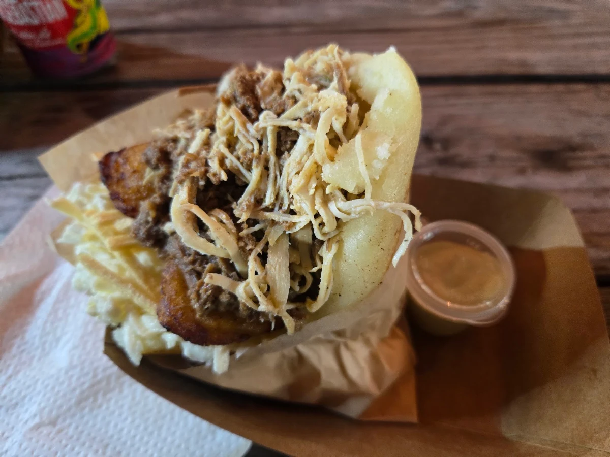 Arepa de Tripleta