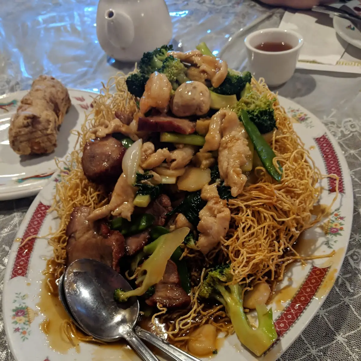 Hong Kong Style Crispy Noodles