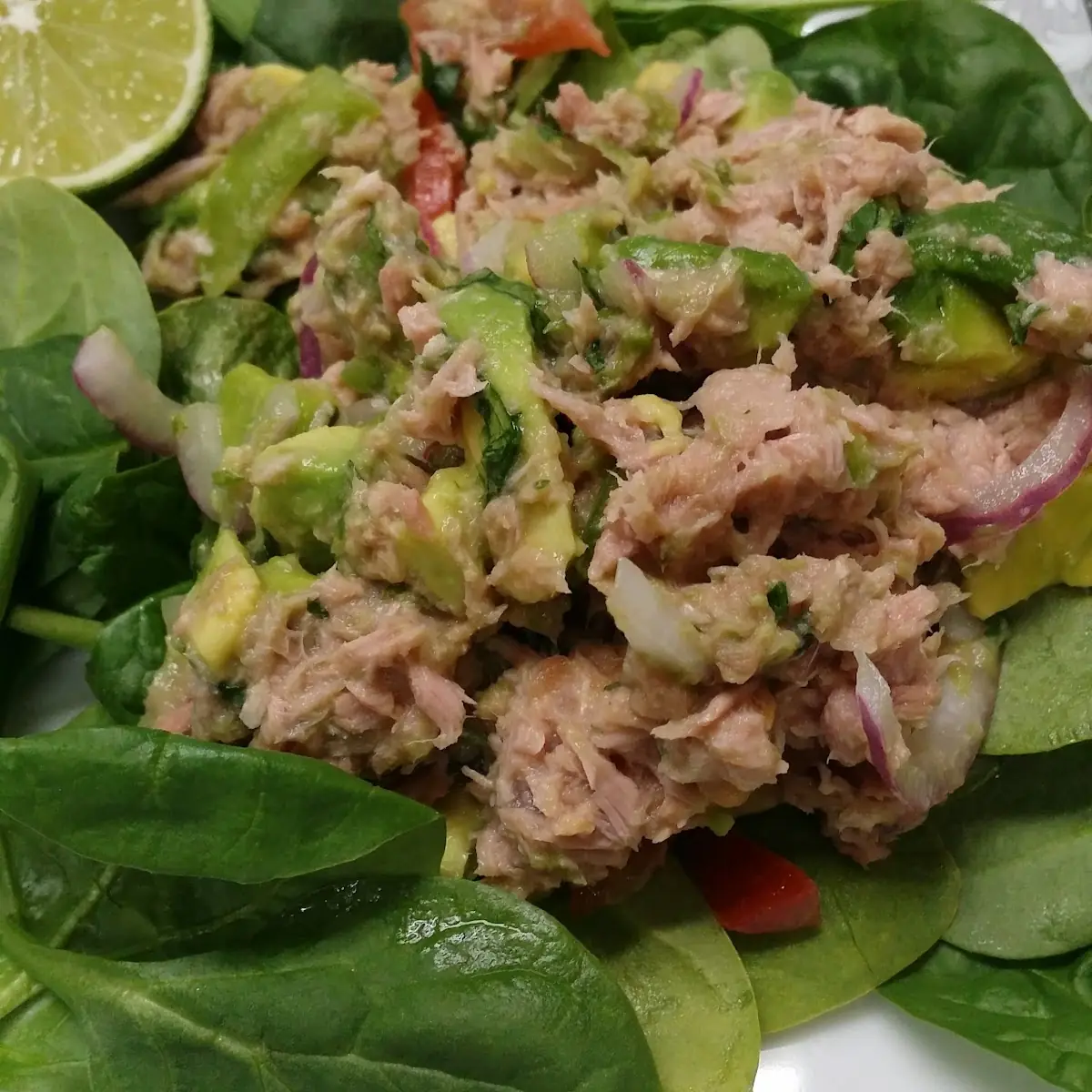 Tuna and Spinach Salad Made to Order