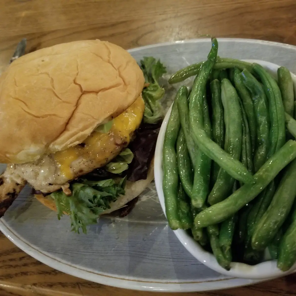 Chicken Sandwich with Green Beans