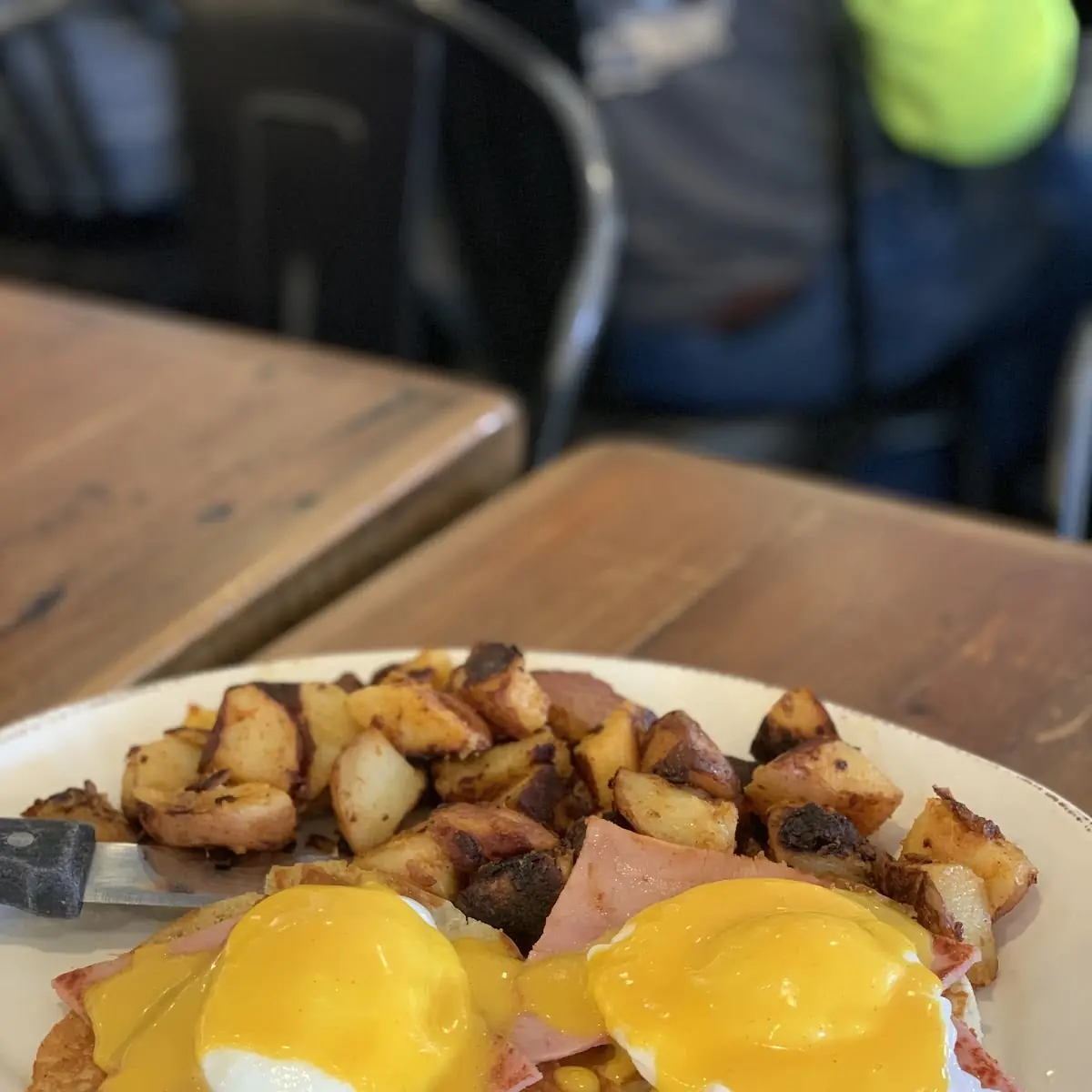 Salmon Benedict