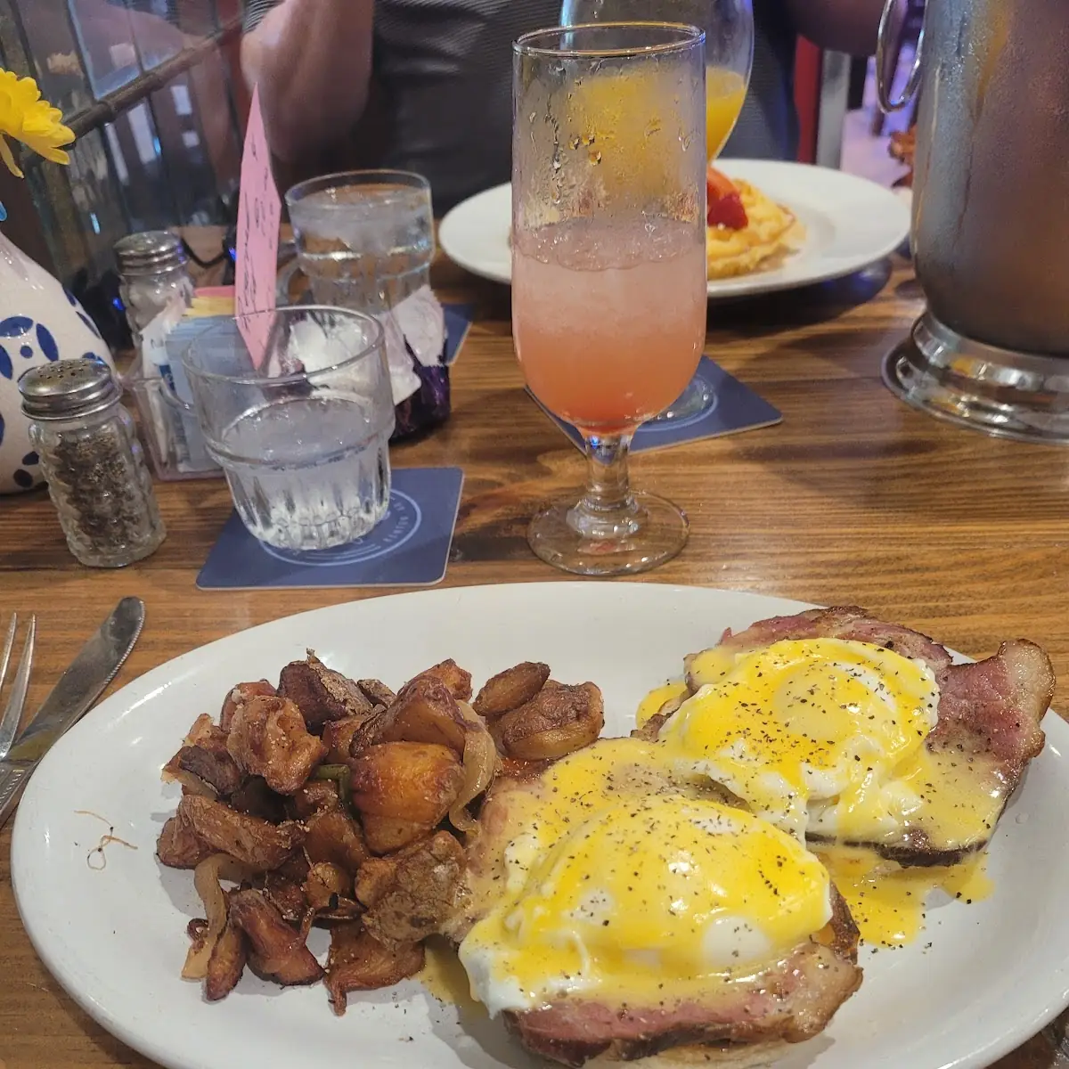 Eggs Benedict with Homestyle Potatoes