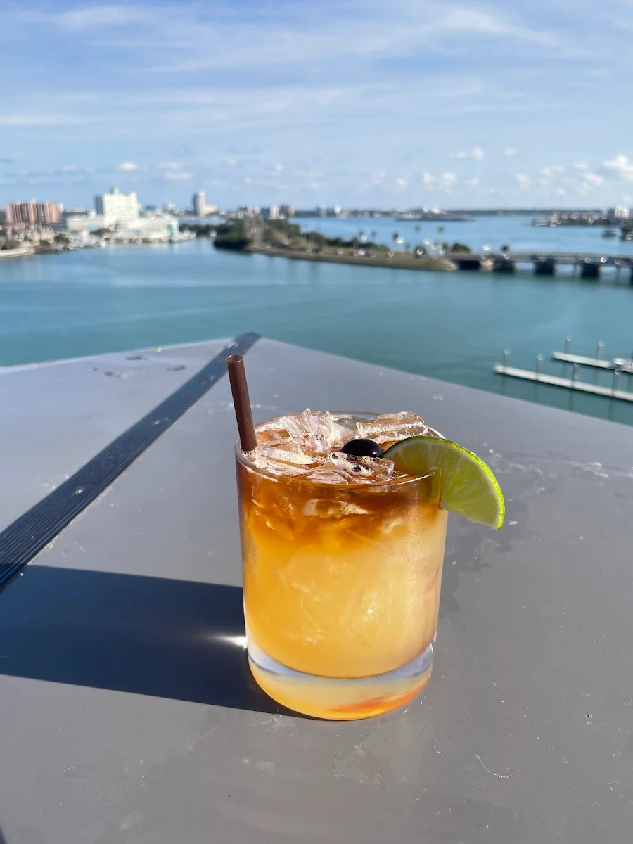 Mai-Tai