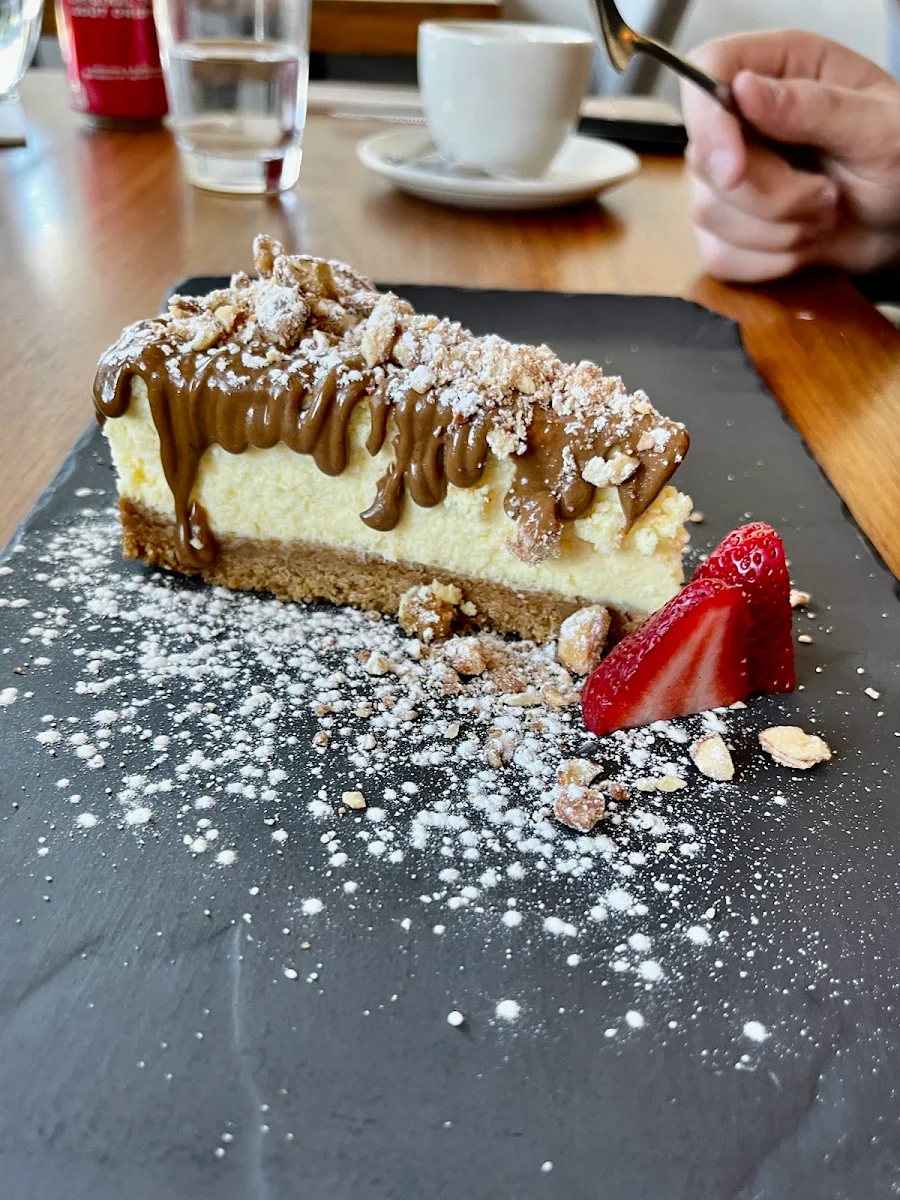 Salted Caramel Cheesecake