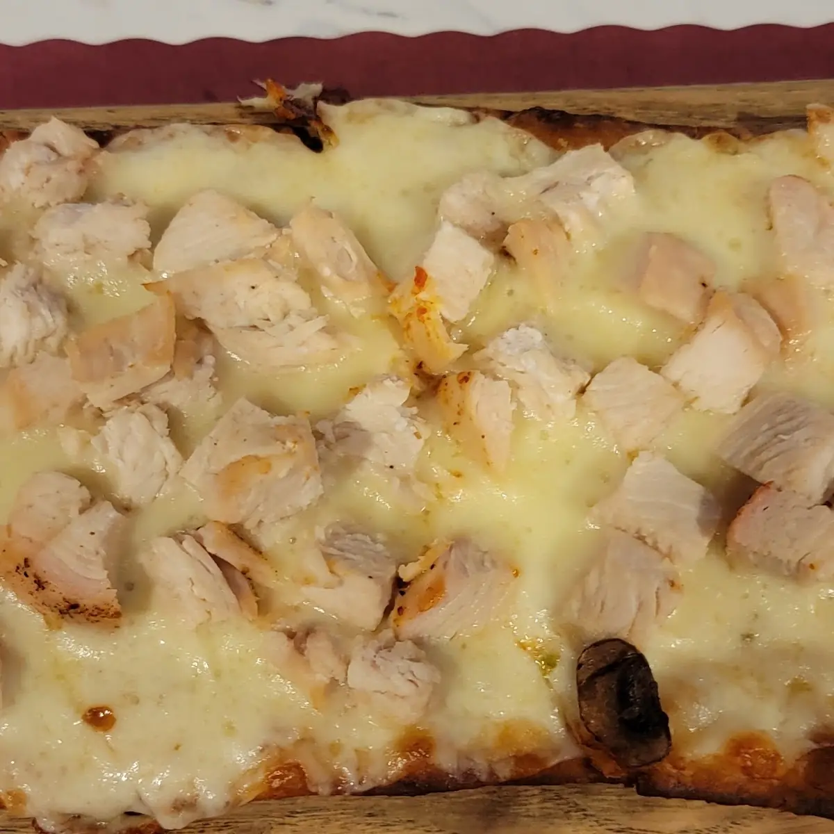 Chicken Alfredo Flatbread Pizza