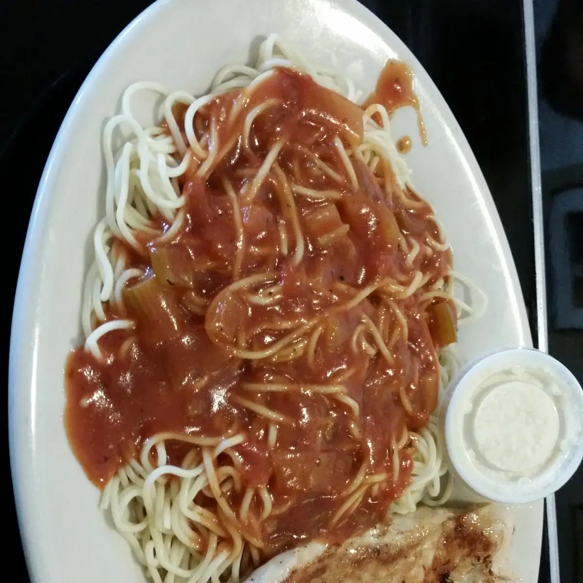 Grilled Chicken with Red Gravy