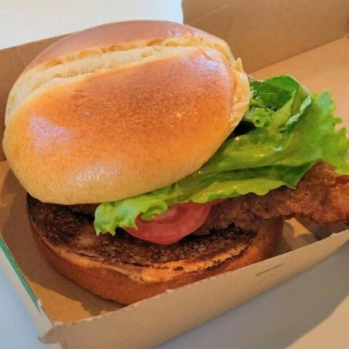 Deluxe Chicken Sandwich