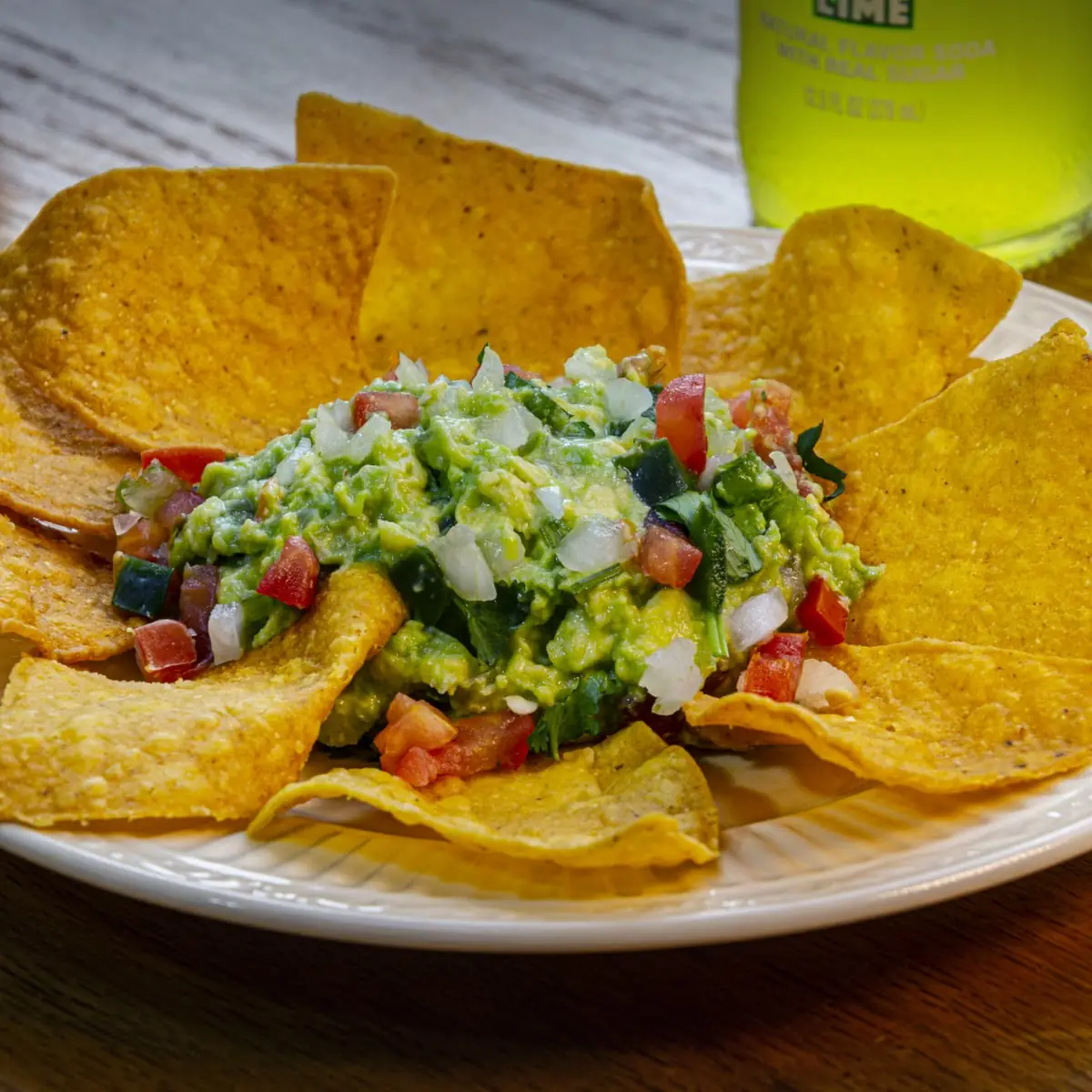 Guacamole Con Totopos Chips & Guacamole
