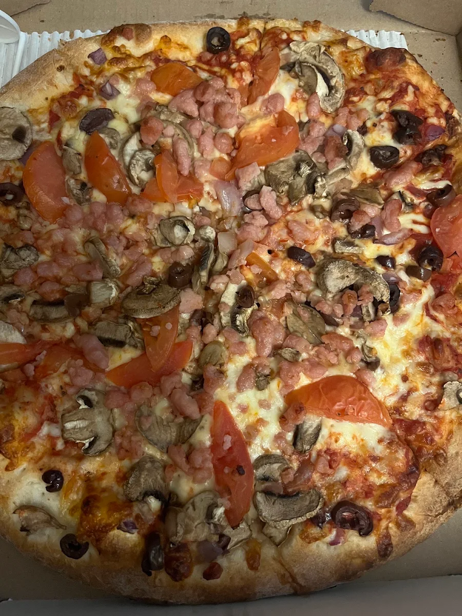 Highlights, Pisa Pizzeria