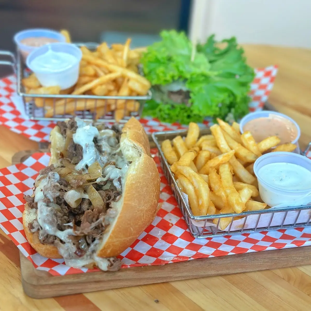 Burger w Lettuce Wrap