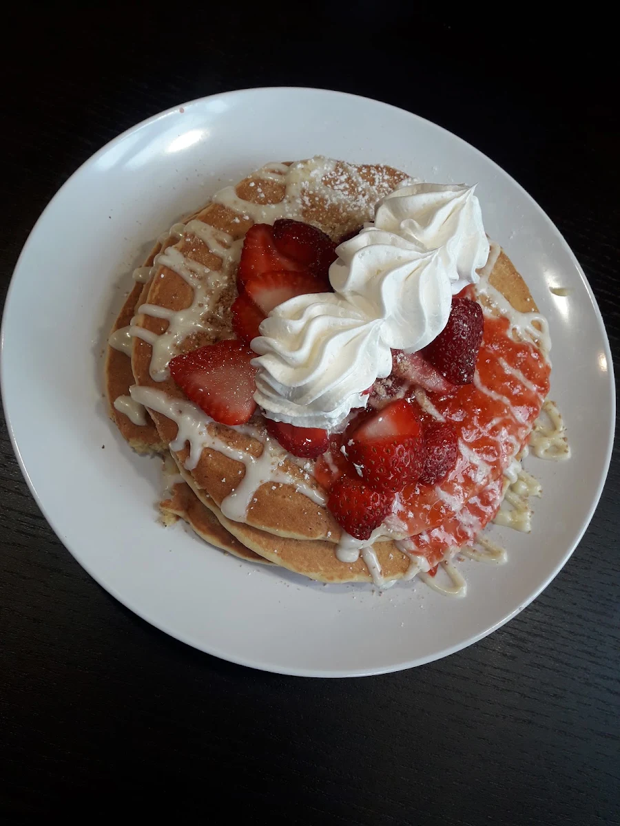 NY Strawberry Cheesecake Pancakes