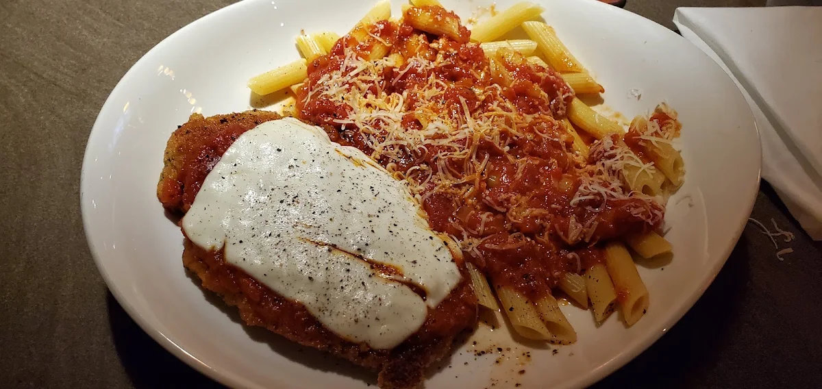 Chicken Parmesan, Jose’s Bar and Grill Leamington