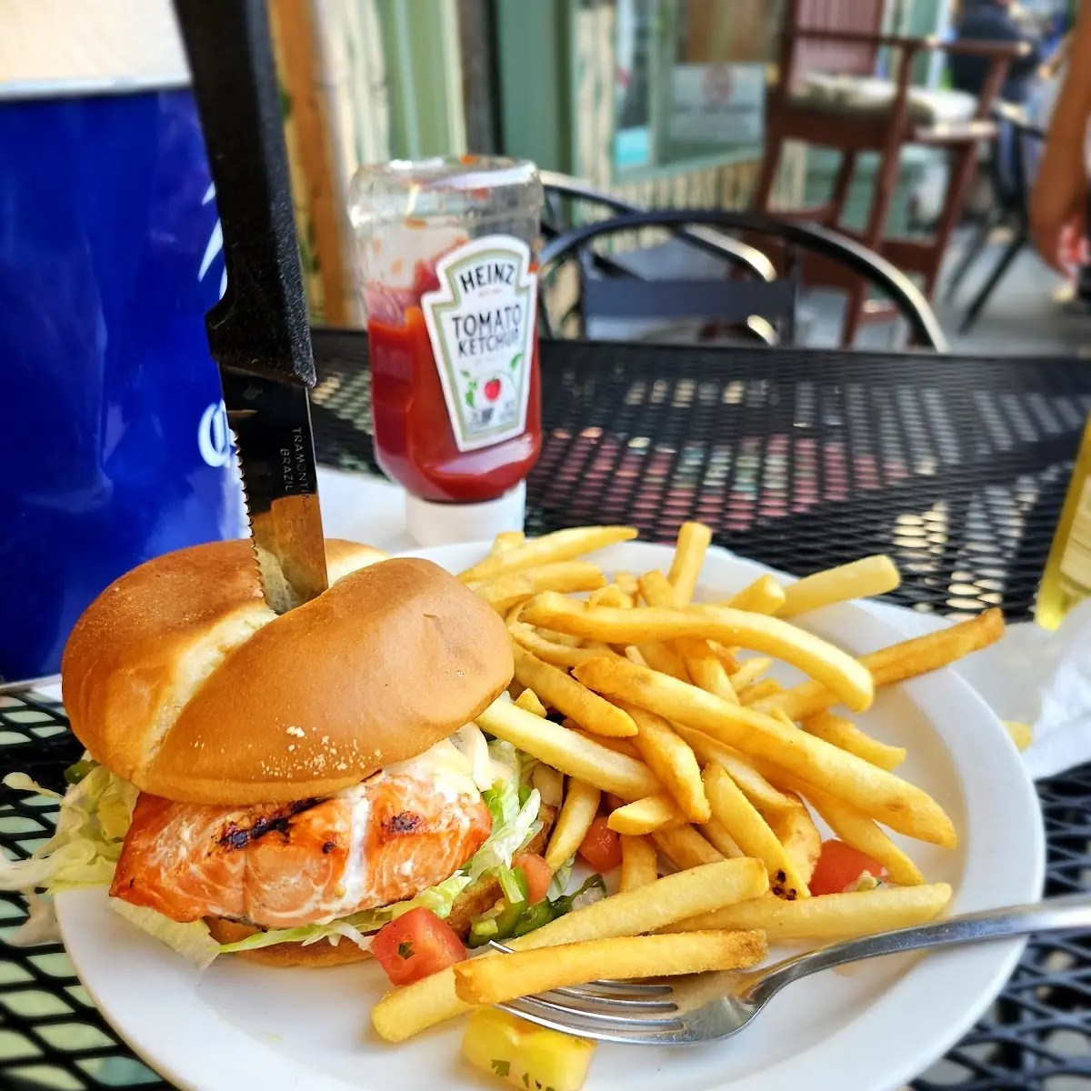 Salmon Burger