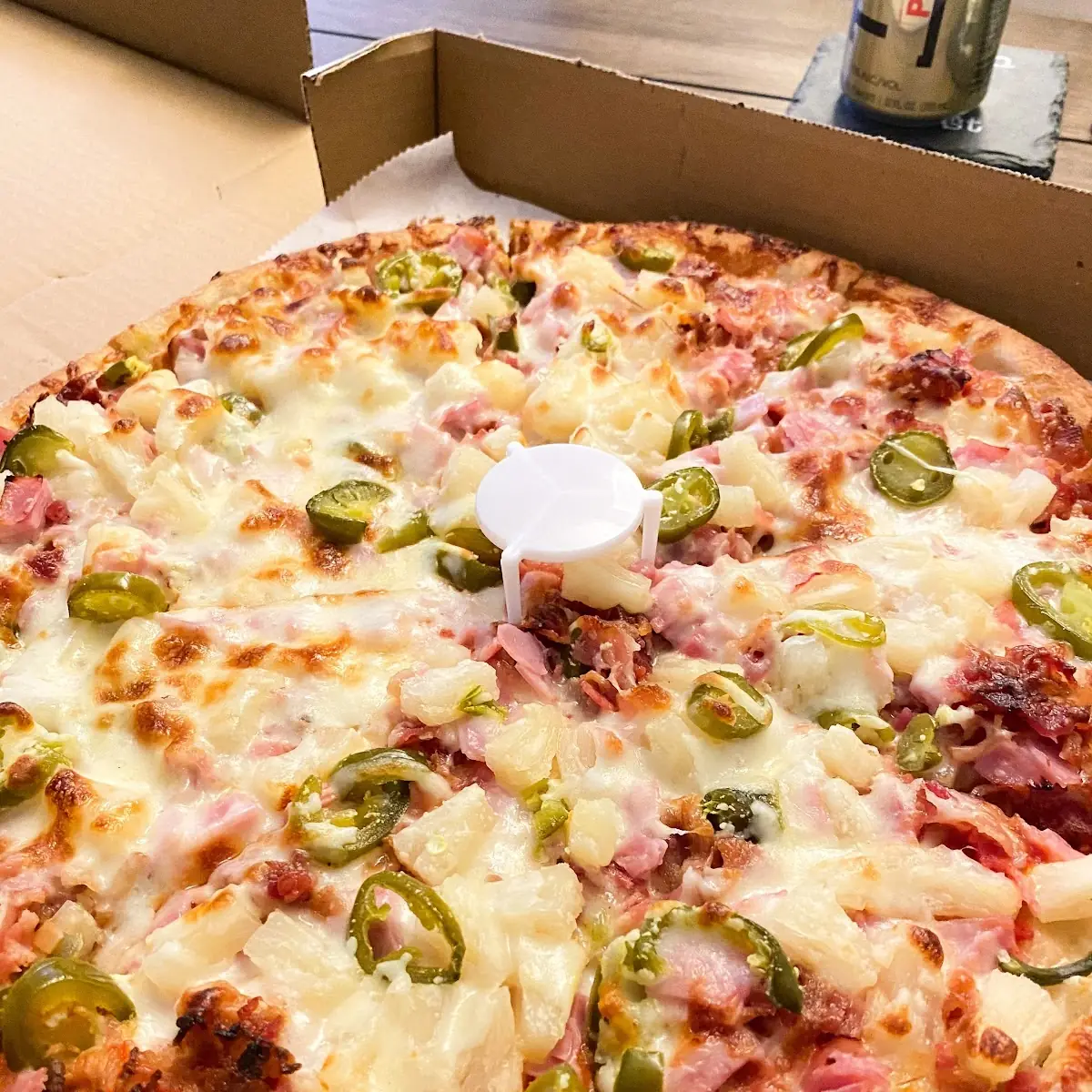 Spicy Hawaiian Pizza