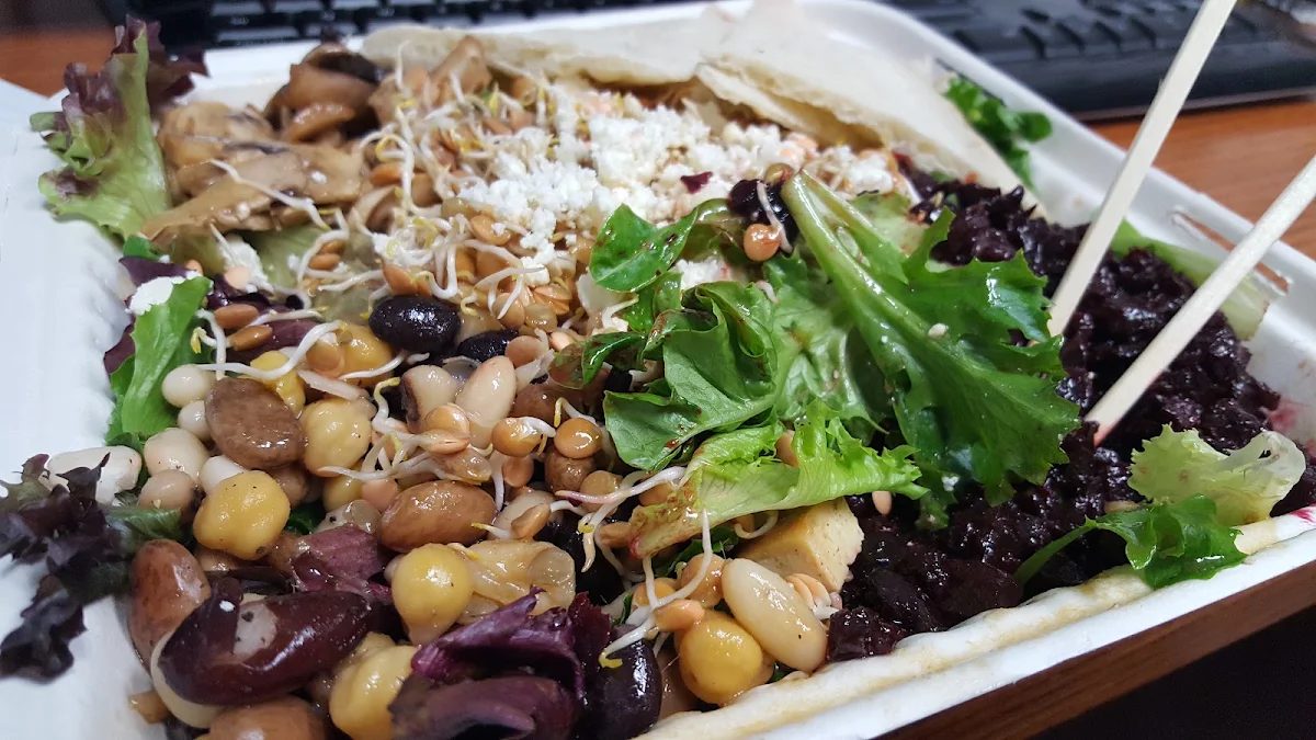 Custom Salad