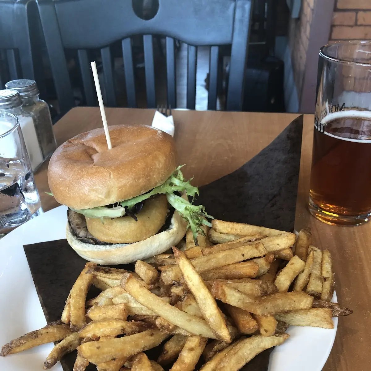 Portobello Burger and Fries, Stonewater Pub