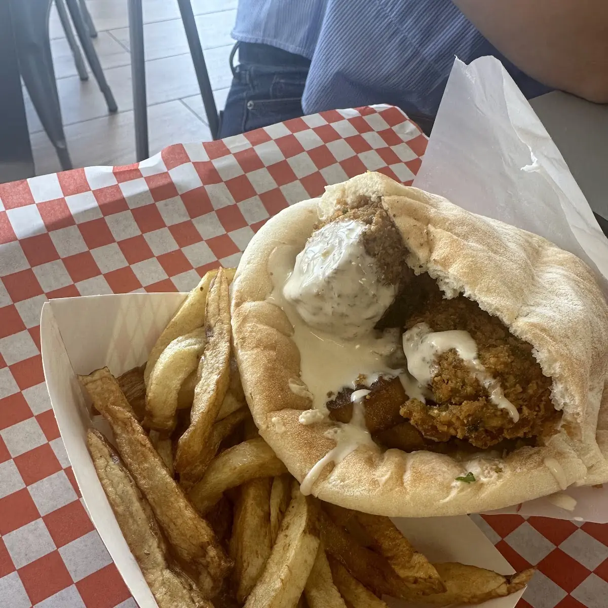 Schnitzel Pita