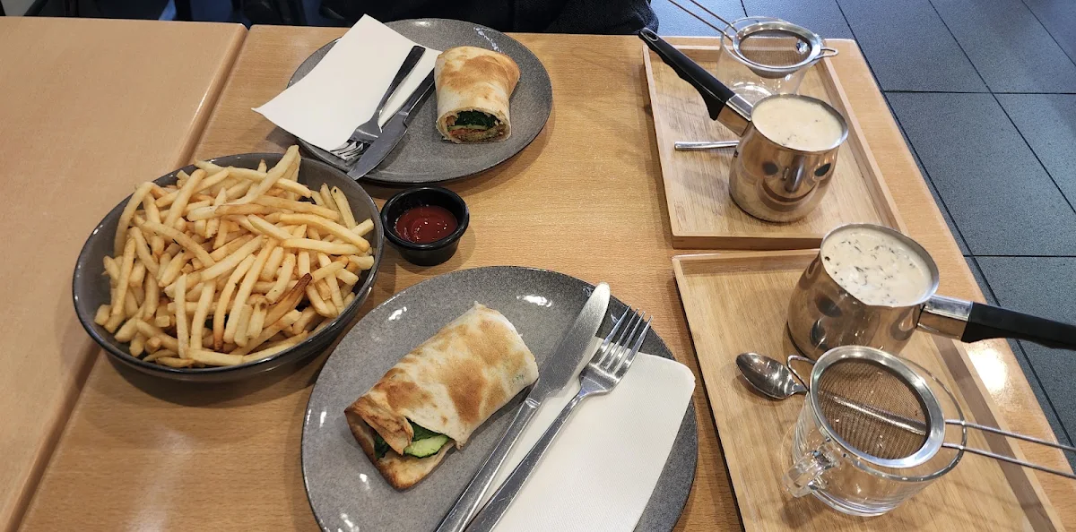 Falafel Wrap, Siesta Cafe & Deli