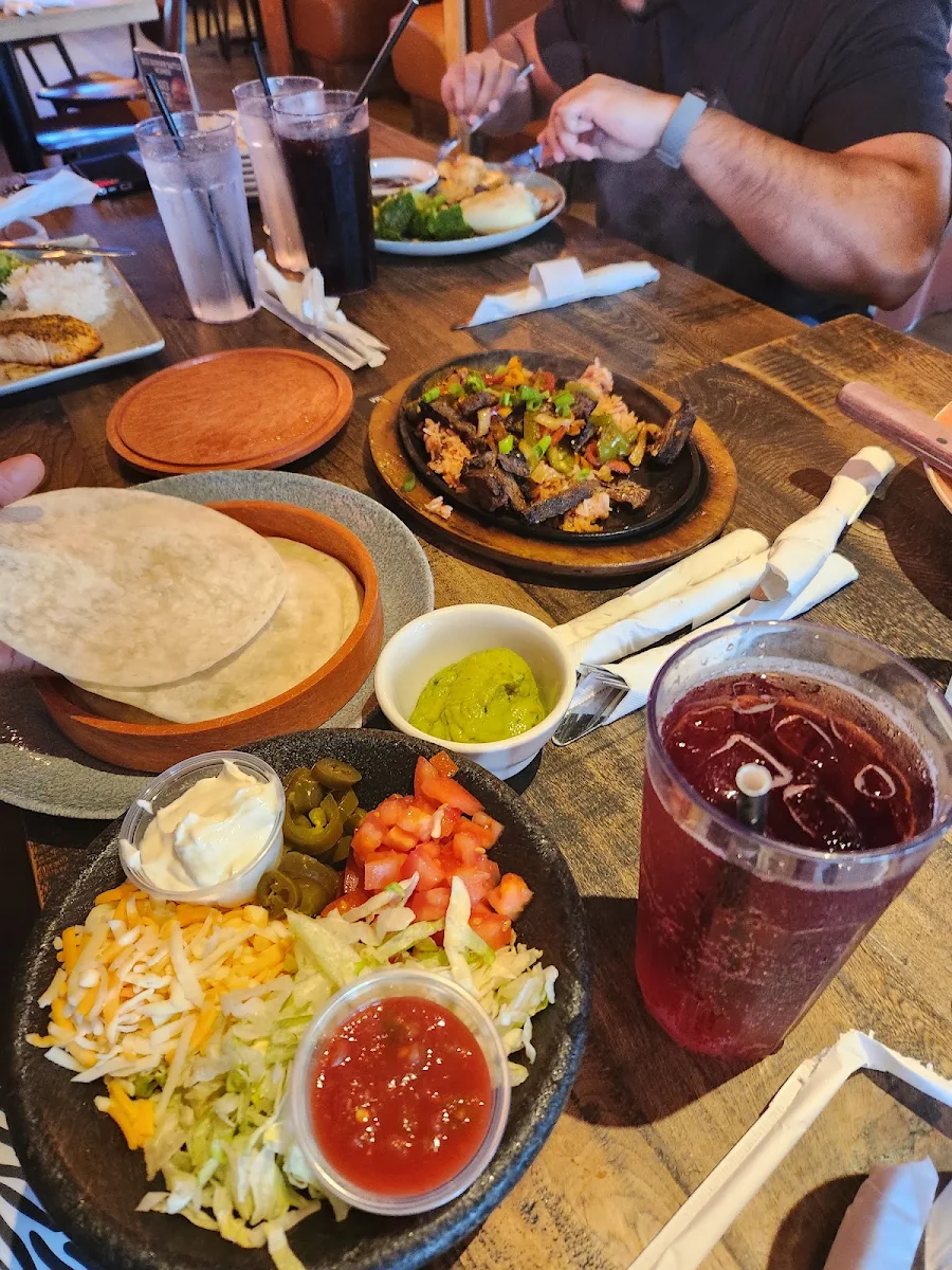 Sizzlin' Beef Tenderloin Fajitas, Kelseys Original Roadhouse