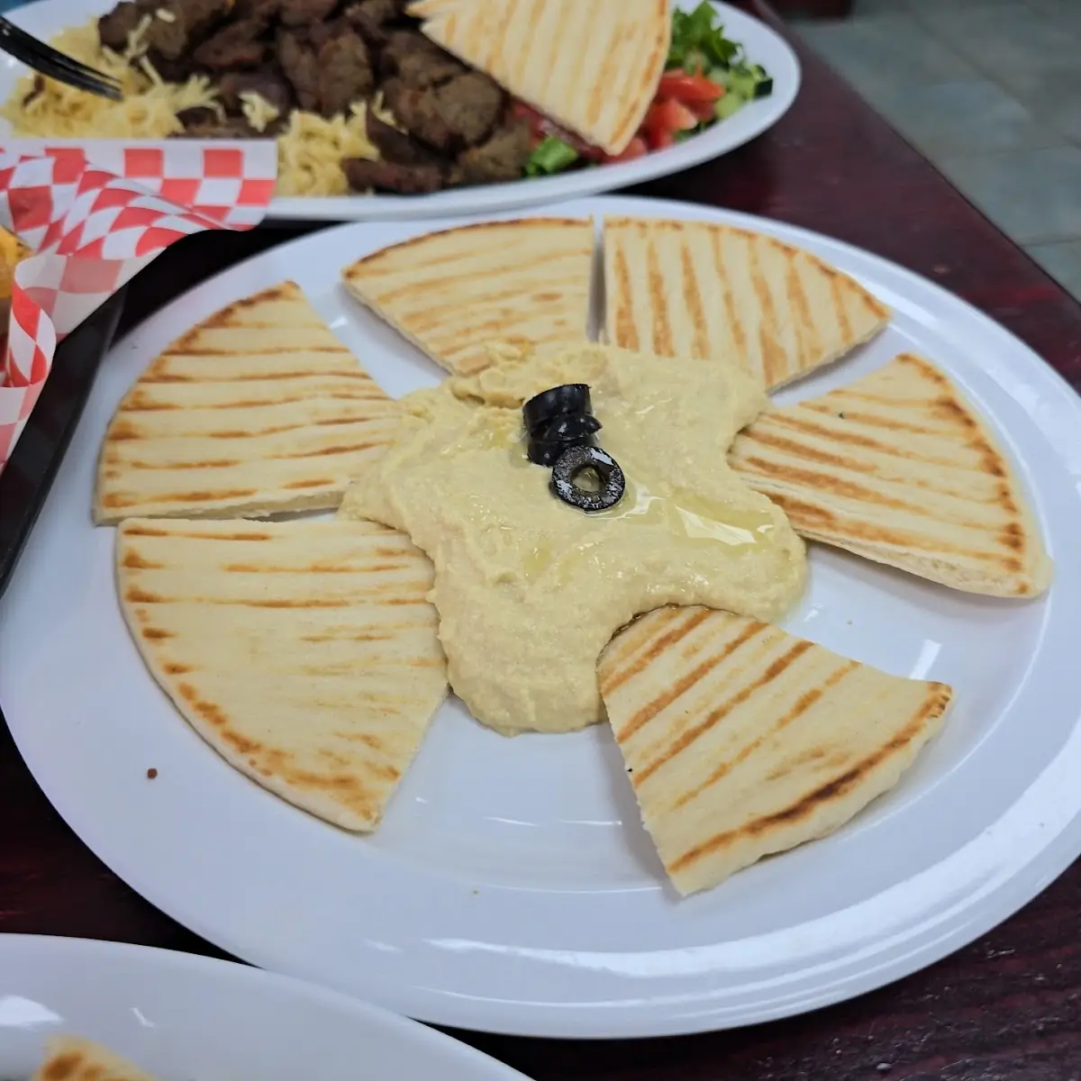 4a Hummus & Pita