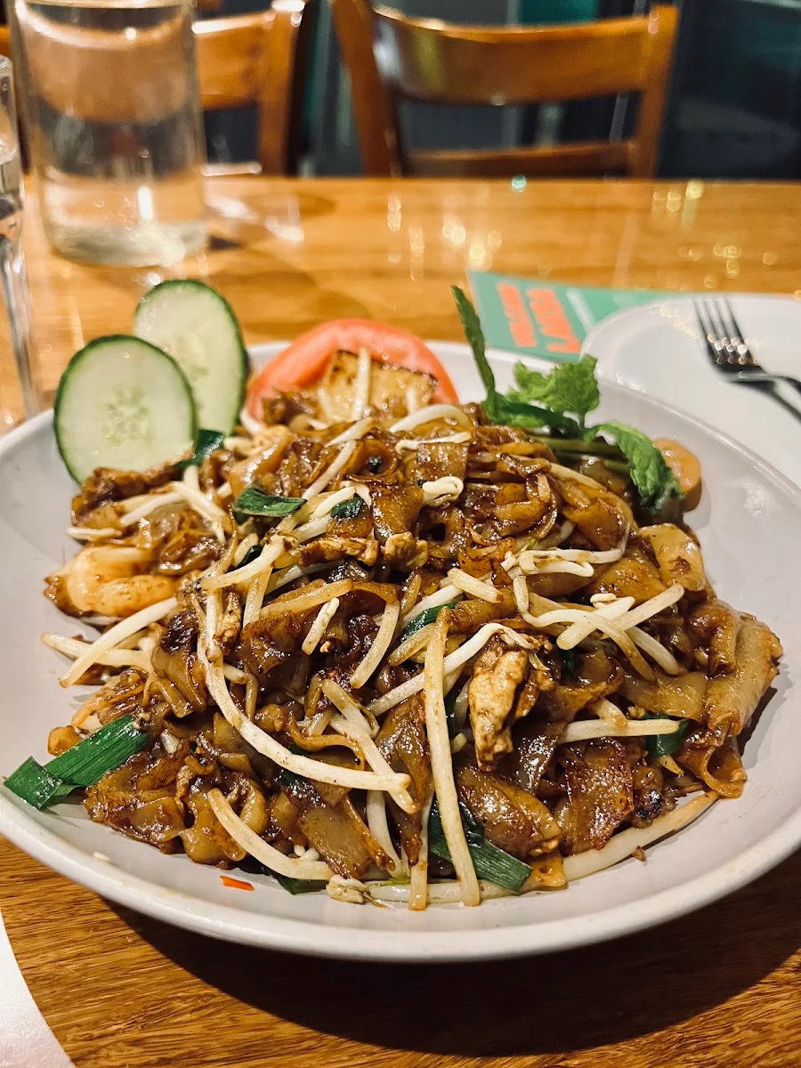 Char Kuey Teow, Banana Leaf on Robson
